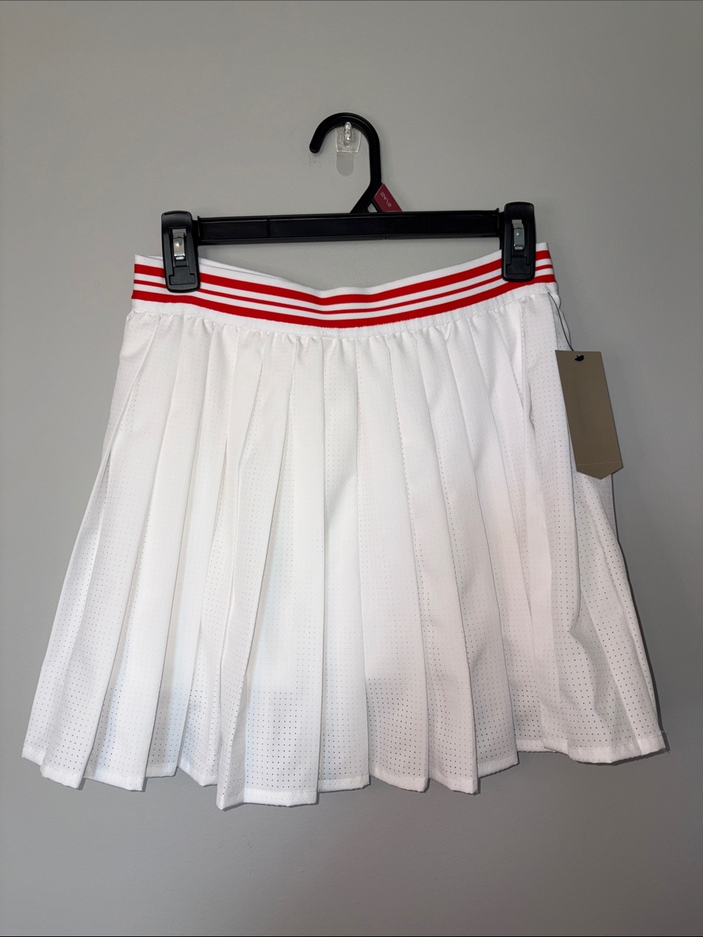 NWT Avia White Pleated Skort with Red Striped Waistband Small